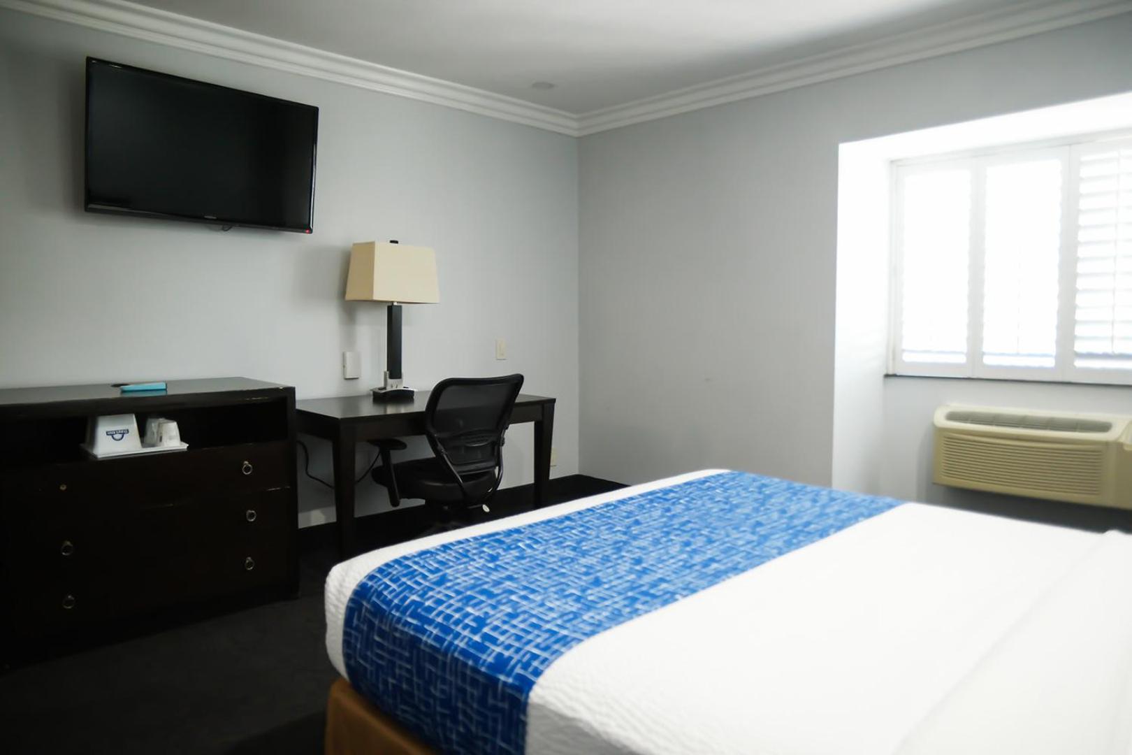Days Inn By Wyndham West Covina Buitenkant foto