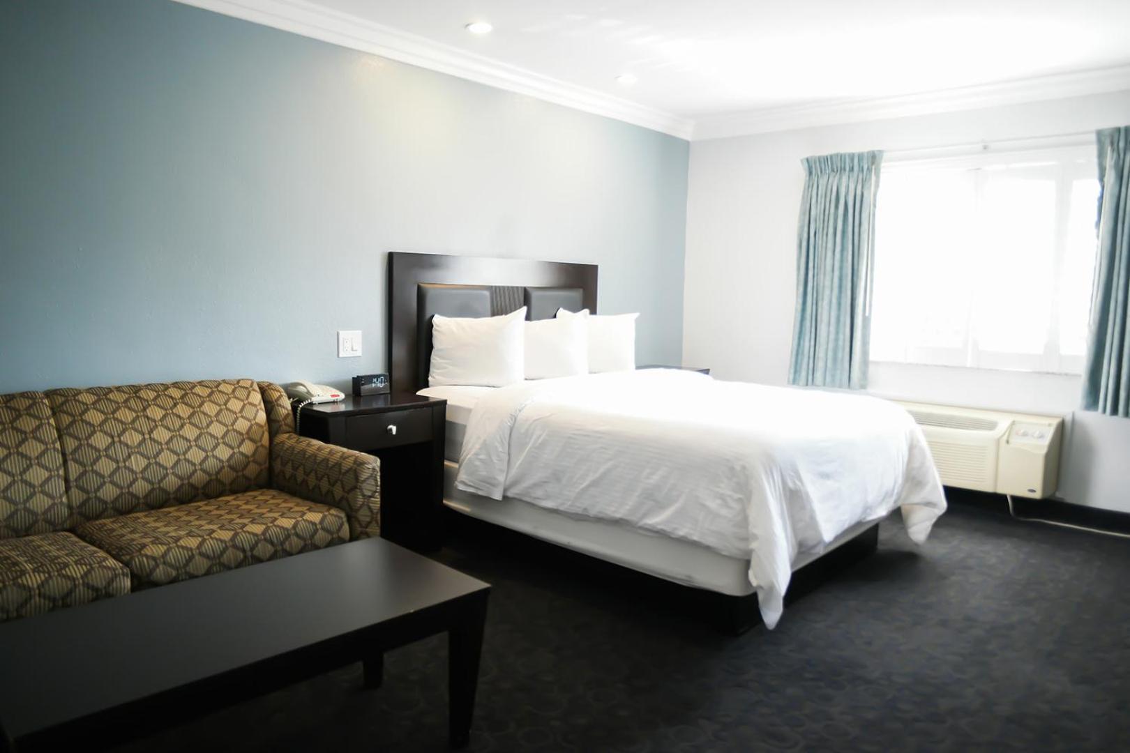 Days Inn By Wyndham West Covina Buitenkant foto