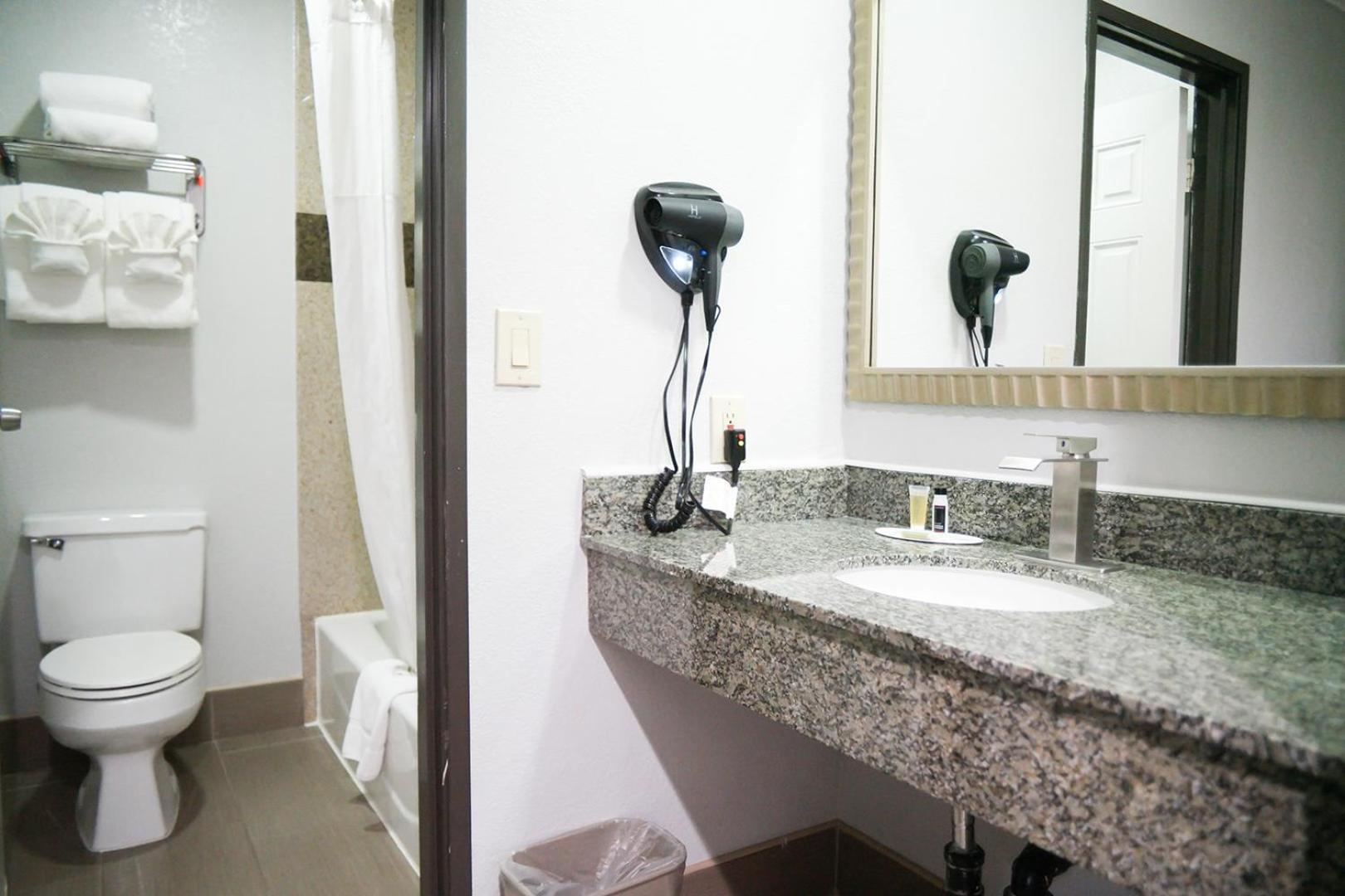 Days Inn By Wyndham West Covina Buitenkant foto